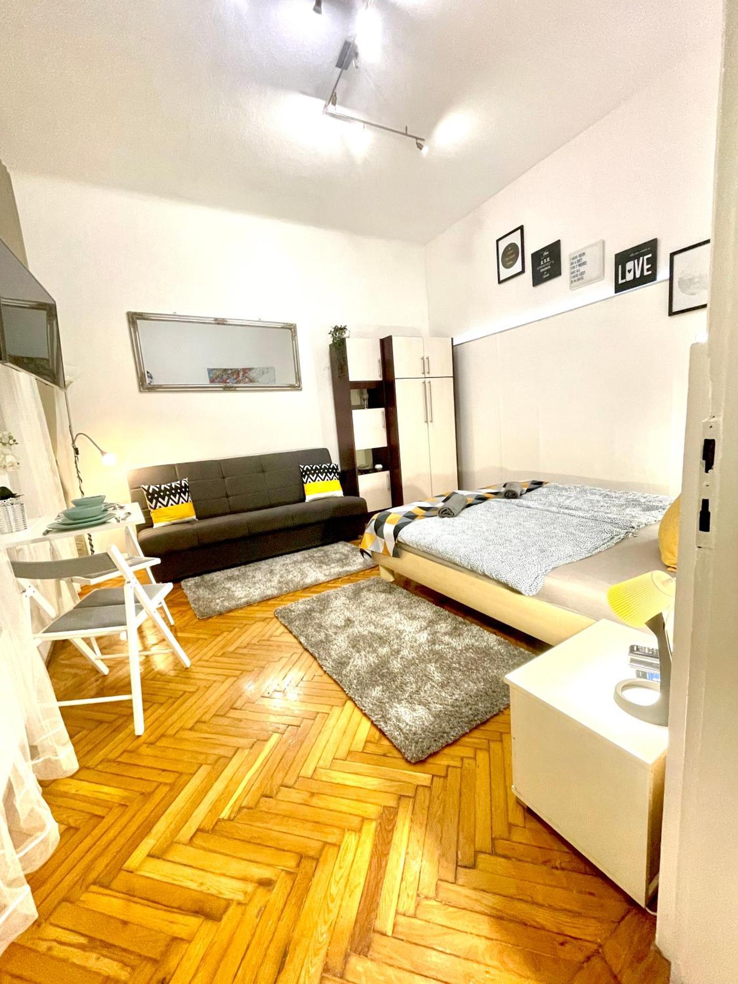 Small Cosy Apartment Near The Famous Westend City Center 부다페스트 외부 사진
