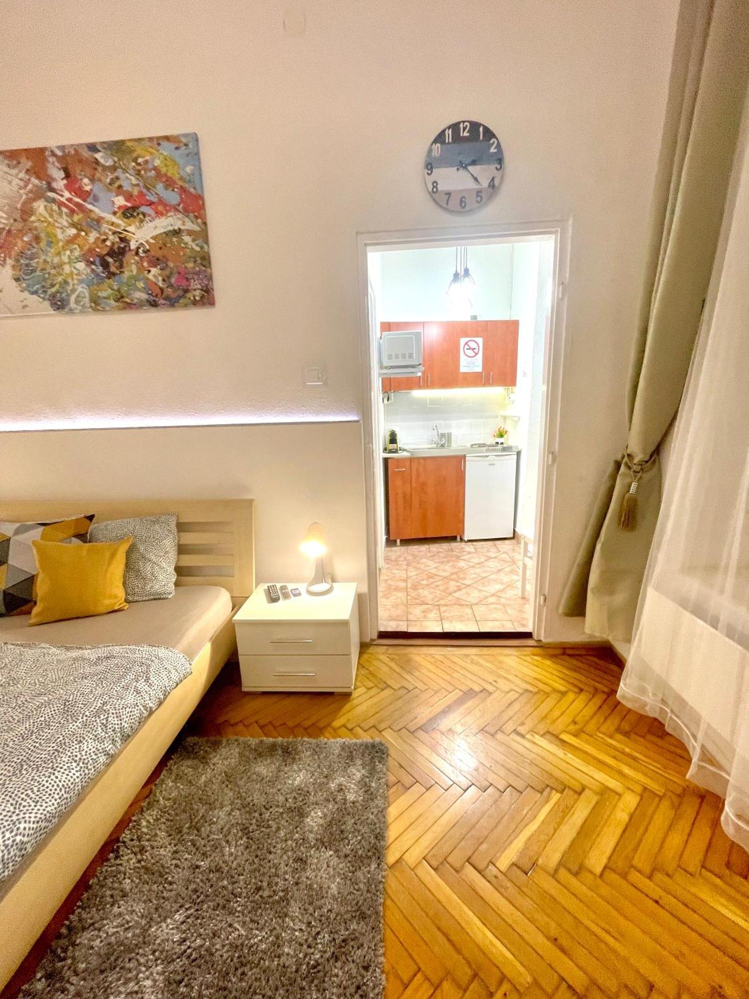 Small Cosy Apartment Near The Famous Westend City Center 부다페스트 외부 사진