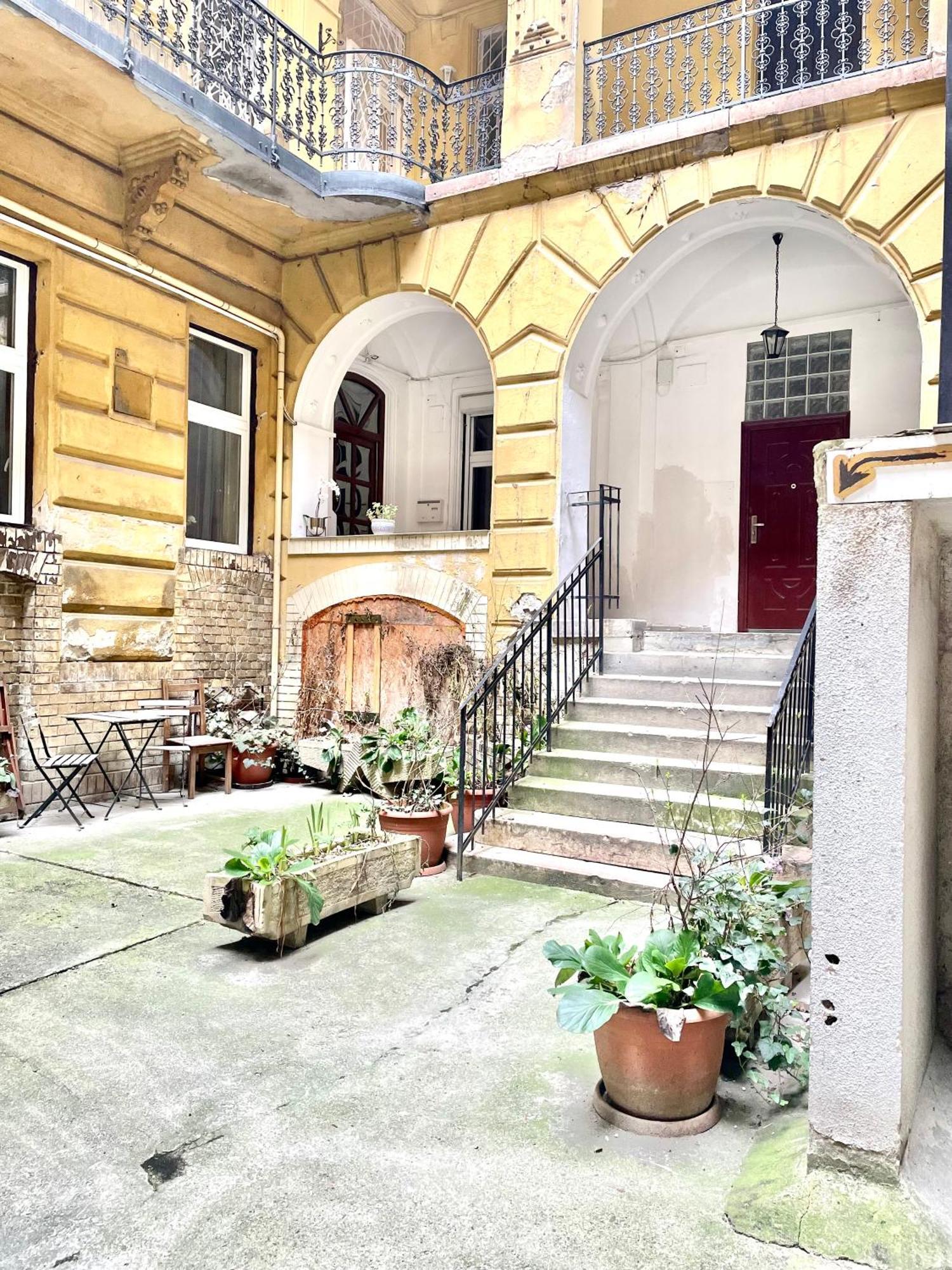 Small Cosy Apartment Near The Famous Westend City Center 부다페스트 외부 사진