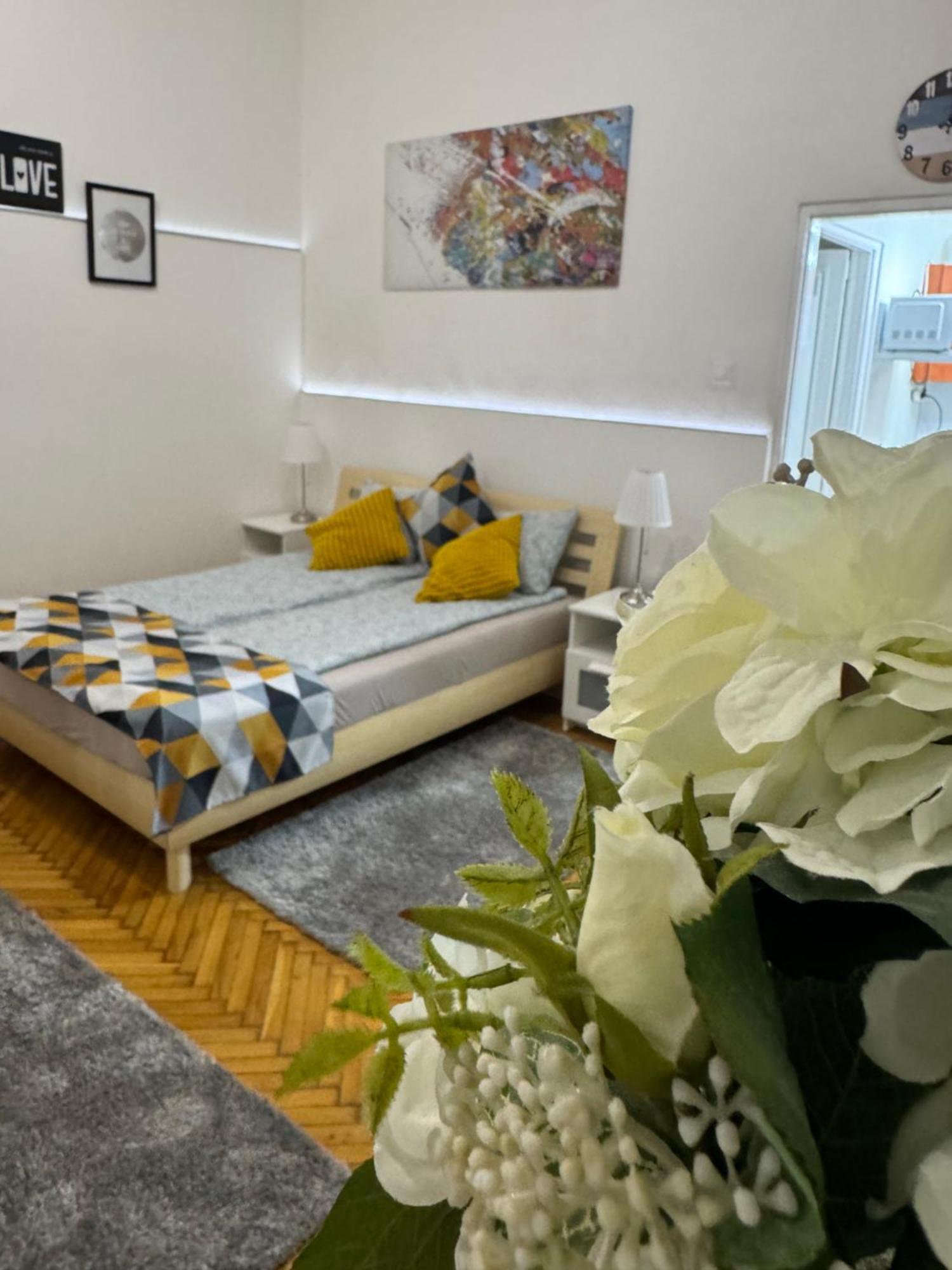 Small Cosy Apartment Near The Famous Westend City Center 부다페스트 외부 사진